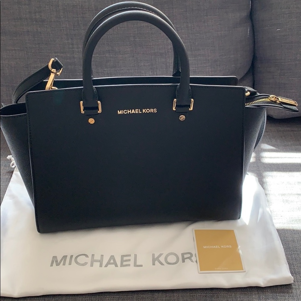 Michael Kors Selma Tote - Picture 3 of 13
